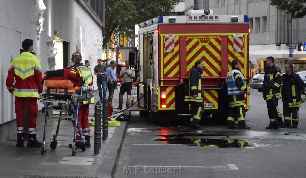 Feuer 2 WDR Koeln Altstadt Nord An der Rechtschule P113.JPG - Miklos Laubert